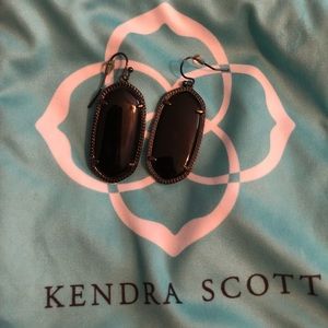 Kendra Scott Elle earrings